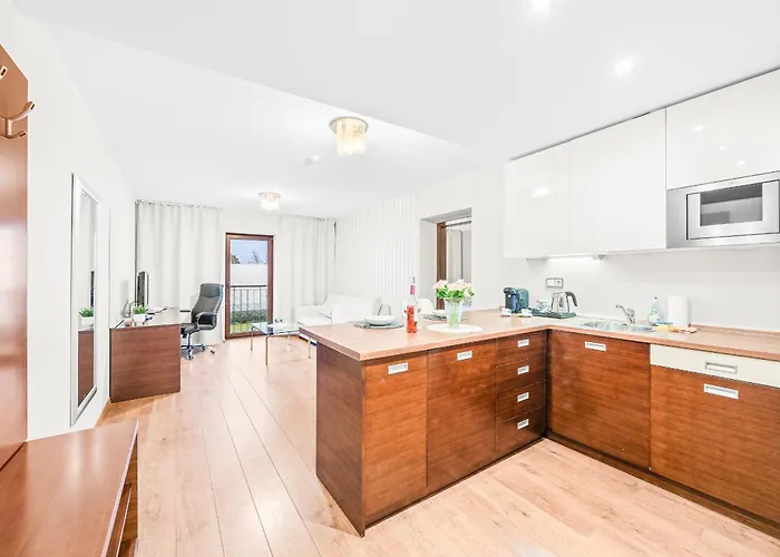 Spacious In Perfect Location 52m2 *